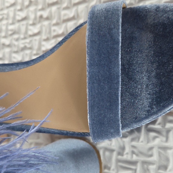 Antonio Melani Womans Powder Blue Platforms  9 Ostrich Feathers Leather Velvet - Picture 12 of 12